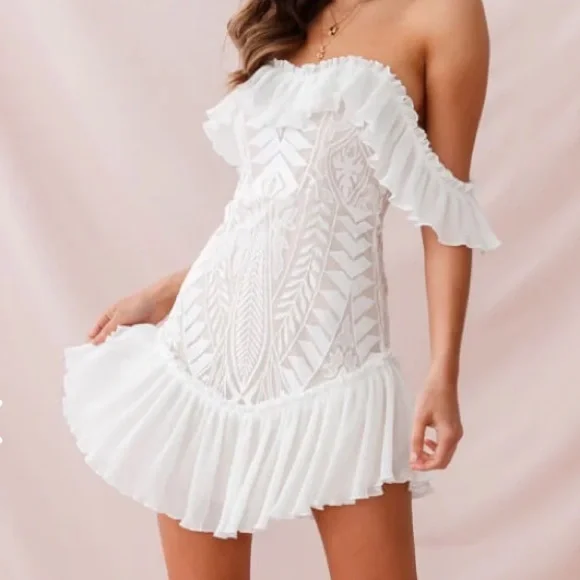 Selfie Leslie Dreamy Off-Shoulder Mini Dress White, Size S - Picture 4 of 4